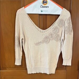 Beth Bowley Boutiqe Cream Sweater with Floral Applique